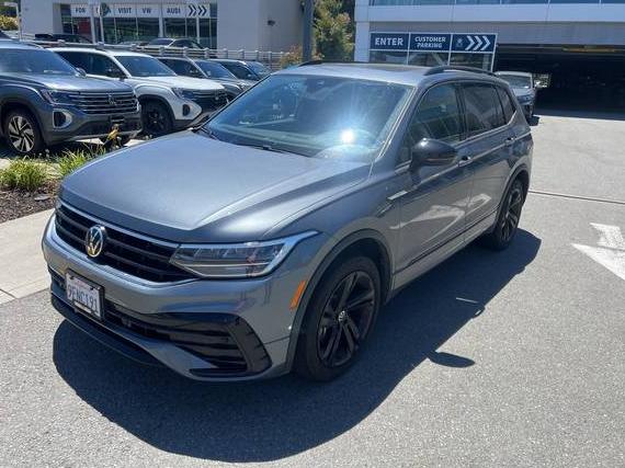 VOLKSWAGEN TIGUAN 4MOTION 2023 3VV8B7AX3PM043032 image